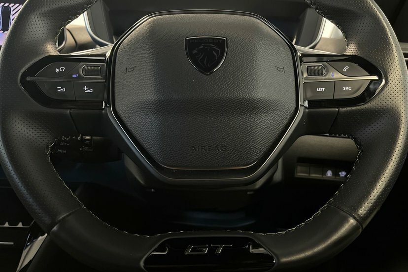 Peugeot e-208 E-style Blue #24