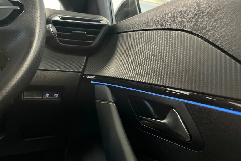 Peugeot e-208 E-style Blue #25