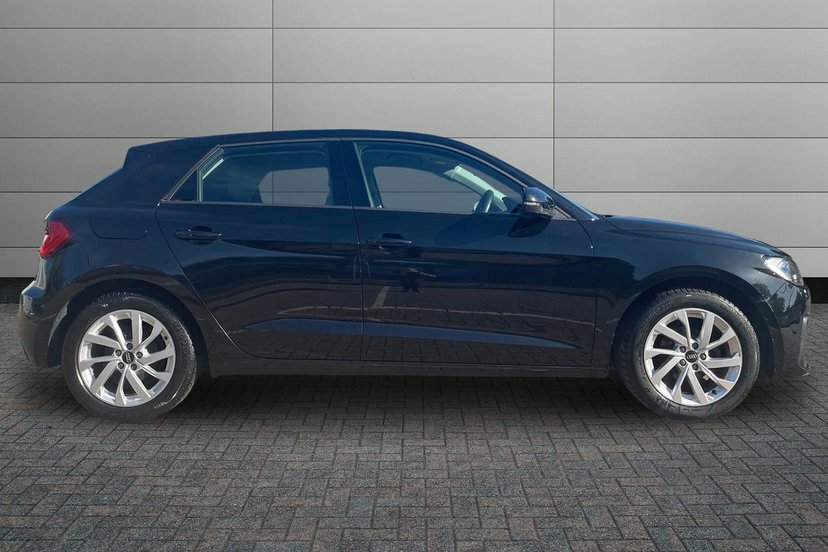 Audi A1 1.0 Tfsi 25 Sport Sportback S Tronic 9 Black #4