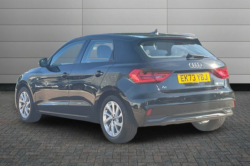 Audi A1 1.0 Tfsi 25 Sport Sportback S Tronic 9 Black #3