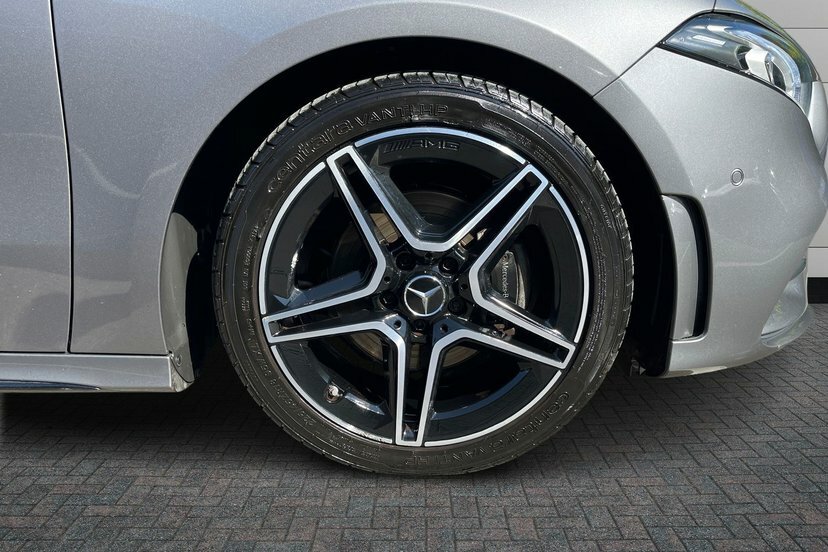 Mercedes-Benz A Class 1.3 A180 Amg Line Edition Executive Hatchback Grey #4