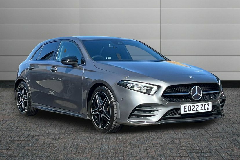 Mercedes-Benz A Class 1.3 A180 Amg Line Edition Executive Hatchback Grey