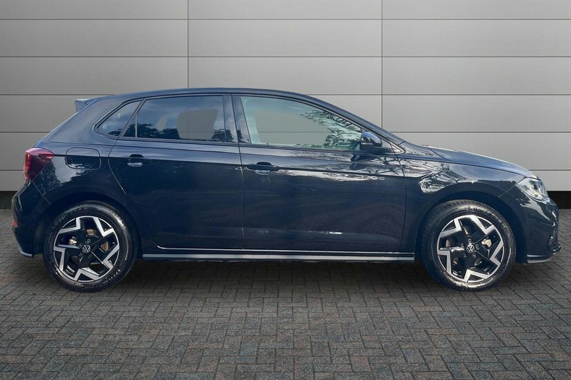 Volkswagen Polo 1.0 Tsi R-line Hatchback Dsg 115 Ps Black #4