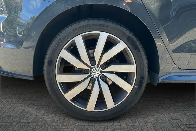 Volkswagen Touran 1.5 Tsi Evo R-line Mpv 150 Ps Grey #5