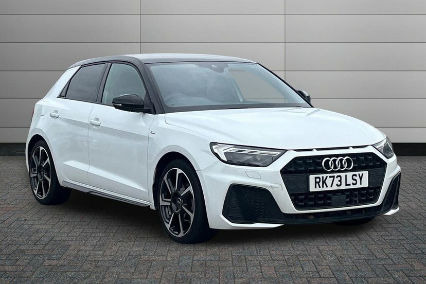 Audi A1 1.5 Tfsi 35 Black Edition Sportback S T White