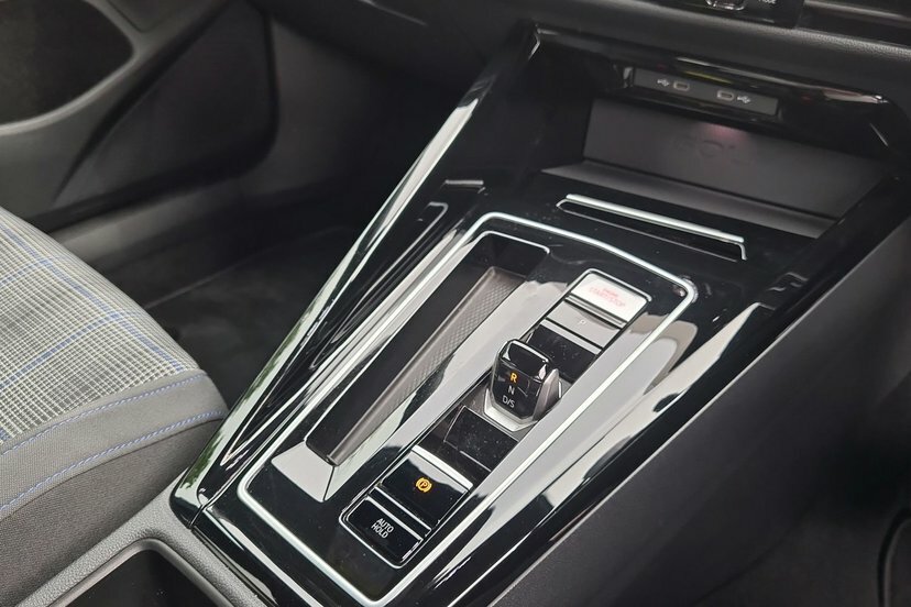 Volkswagen e-Golf 1.5 Tsi Ehybrid #27