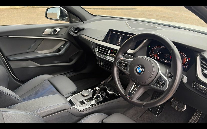 BMW 1 Series 118I M Sport White #6
