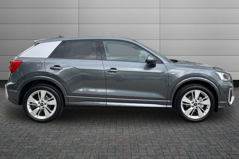 Audi Q2 1.0 Tfsi 30 S Line Suv 116 Ps Grey #4