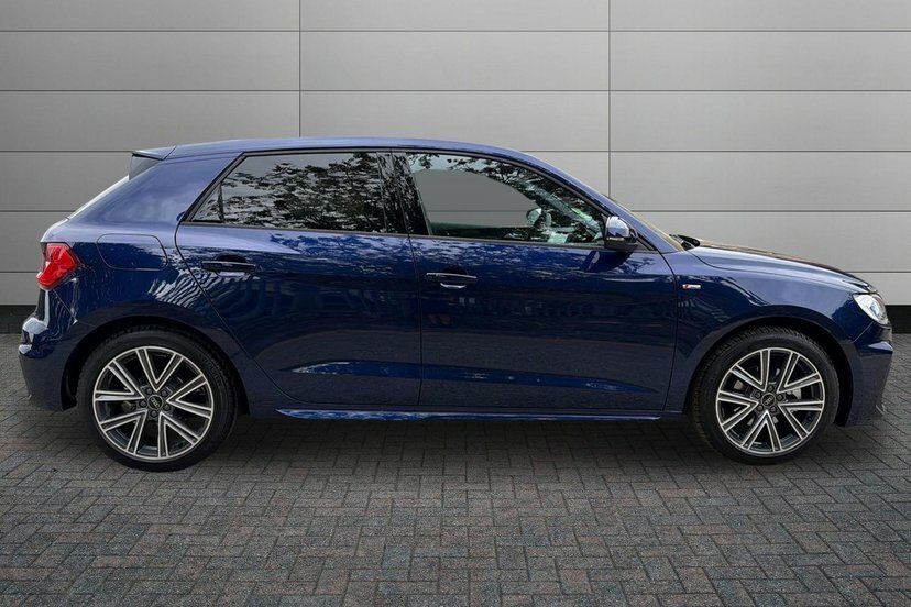 Audi A1 1.0 Tfsi 30 S Line Sportback S Tronic Blue #4