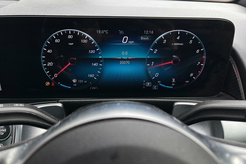 Mercedes-Benz GLB Class Glb200 Amg Line Premium 2 White #6