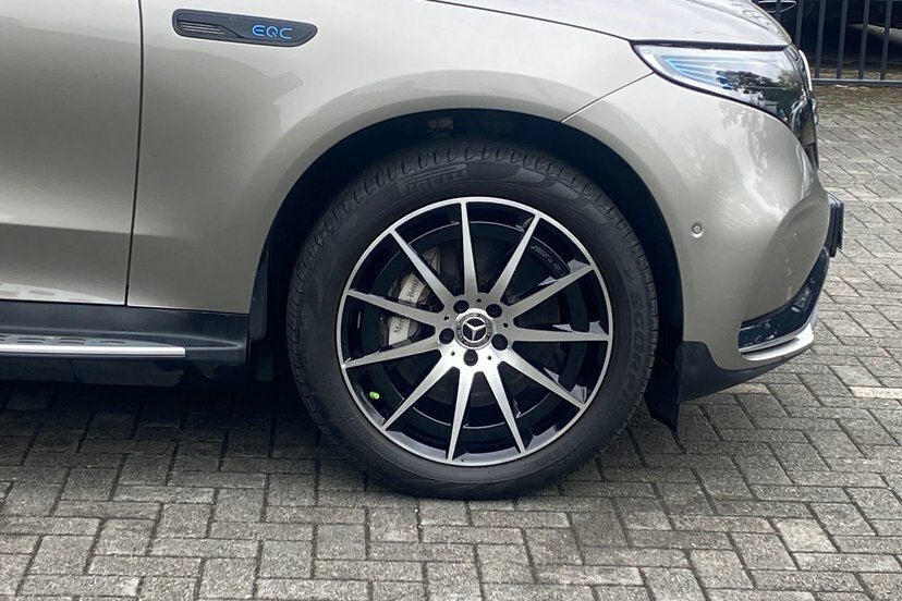 Mercedes-Benz EQC Eqc 400 80Kwh Amg Line Silver #4