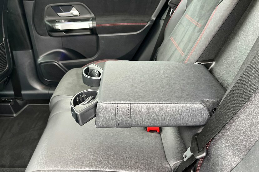 Mercedes-Benz GLB Class Suv White #36