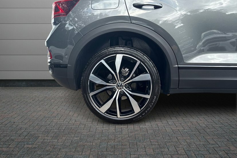 Volkswagen T-Roc 1.5 Tsi Style Design Suv Dsg 150 Ps Black #5