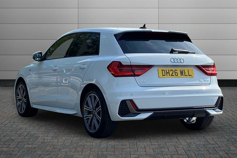Audi A1 1.5 Tfsi 35 S Line Sportback S Tronic White #3