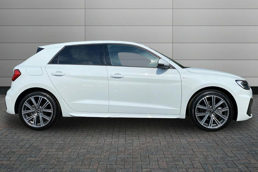 Audi A1 1.5 Tfsi 35 S Line Sportback S Tronic White #4
