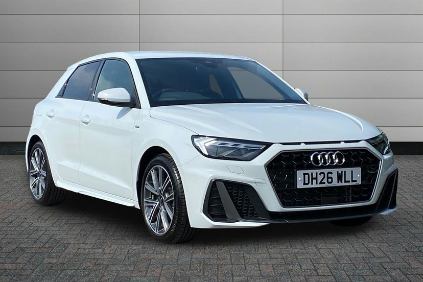 Audi A1 1.5 Tfsi 35 S Line Sportback S Tronic White