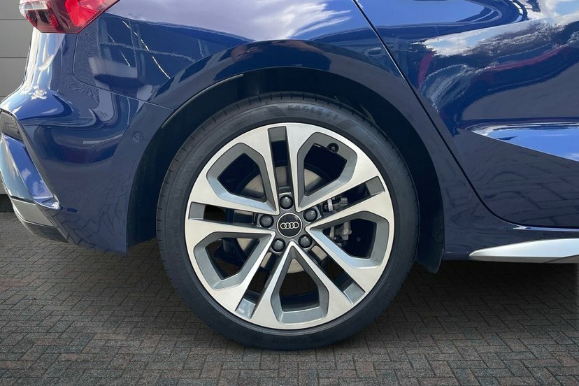 Audi A3 1.5 Tfsi S Line Sportback S Tronic 150 Blue #5