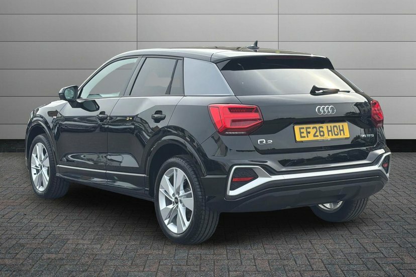 Audi Q2 1.5 Tfsi Cod 35 S Line Suv S Tronic 15 Black #3