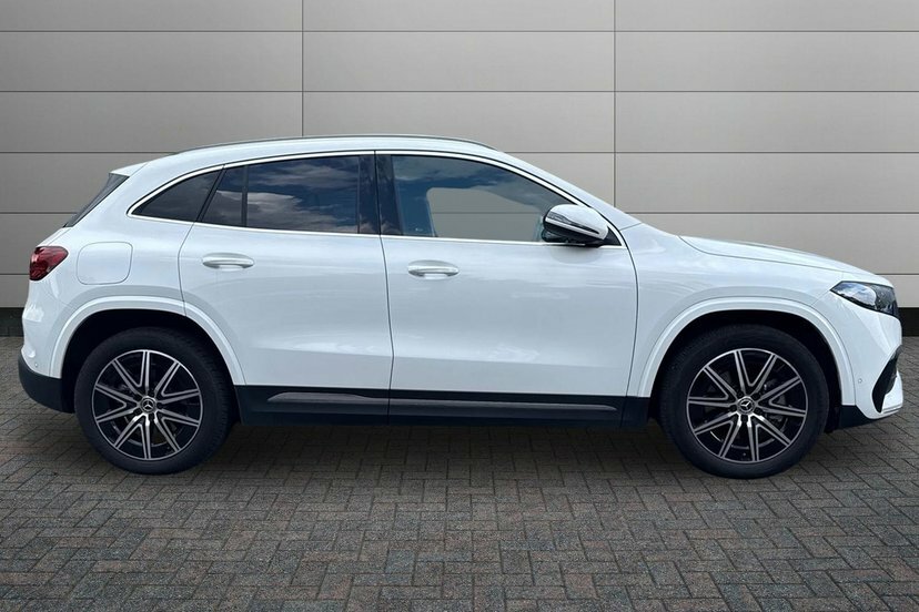 Mercedes-Benz EQA Eqa 300 70.5Kwh Amg Line Executive Suv Elect White #3