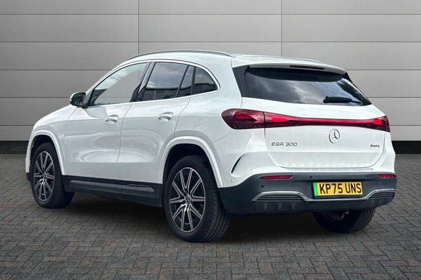 Mercedes-Benz EQA Eqa 300 70.5Kwh Amg Line Executive Suv Elect White #2