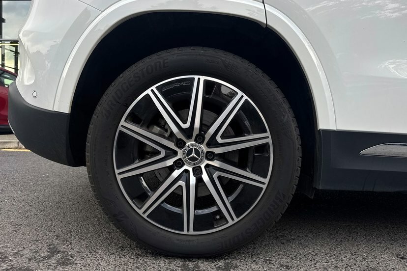 Mercedes-Benz EQA Eqa 300 70.5Kwh Amg Line Executive Suv Elect White #4