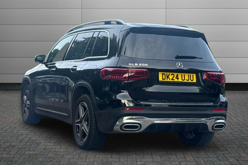 Mercedes-Benz GLB Class 1.3 Glb200h Mhev Amg Line Premium Suv Black #2
