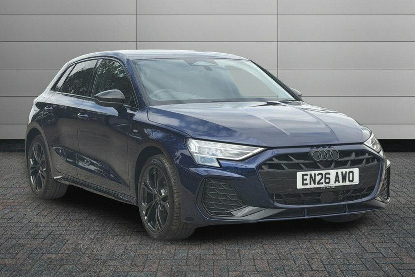 Audi A3 1.5 Tfsie Black Edition Sportback Plug- Blue