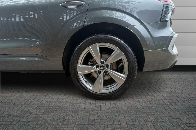 Audi Q3 1.5 Tfsi S Line Suv S Tronic 150 Ps Grey #5