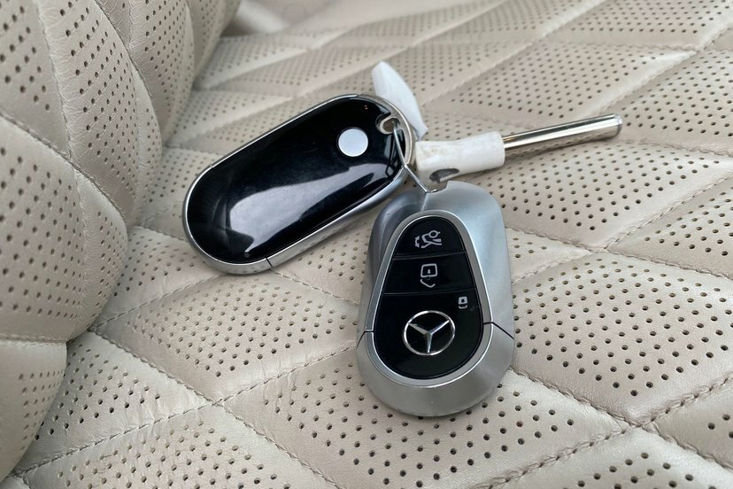 Mercedes-Benz S Class Amg Line Silver #53