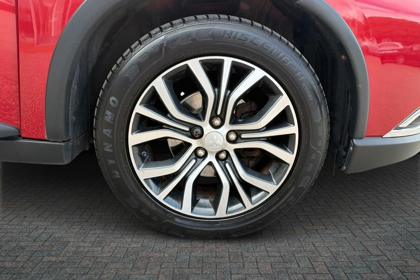 Mitsubishi Outlander 2.2 Di-d 3 Suv 4Wd 147 Ps Red #5