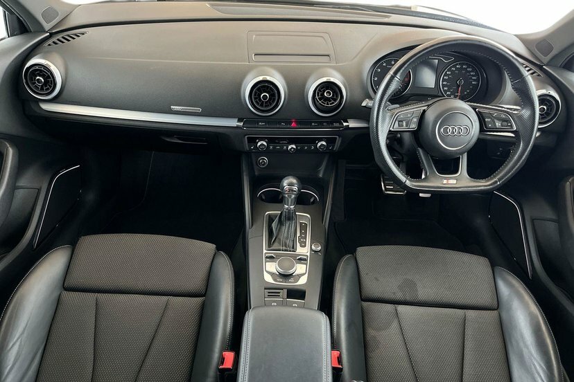 Audi A3 1.5 Tfsi Cod Black Edition Sportback S EF18XOW Black #6