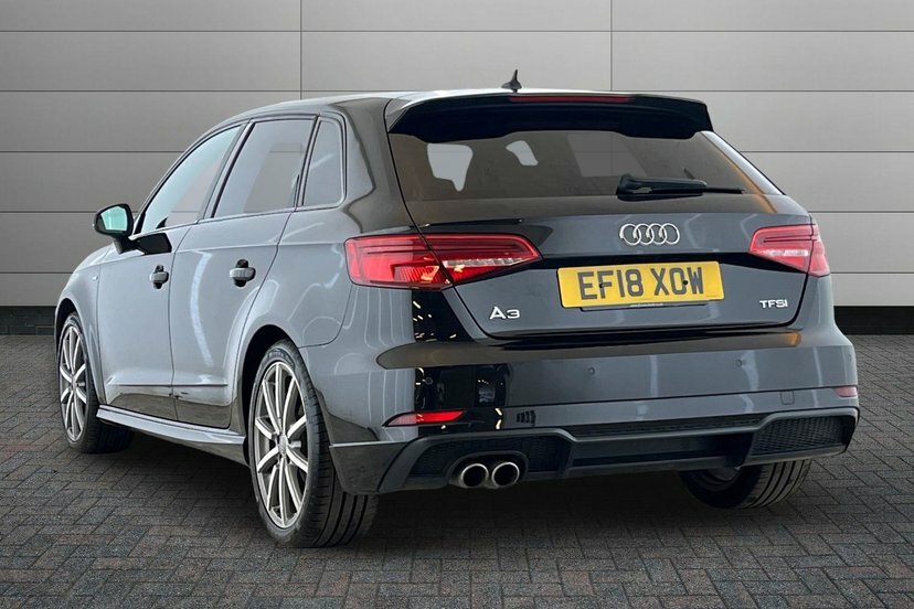 Audi A3 1.5 Tfsi Cod Black Edition Sportback S EF18XOW Black #3