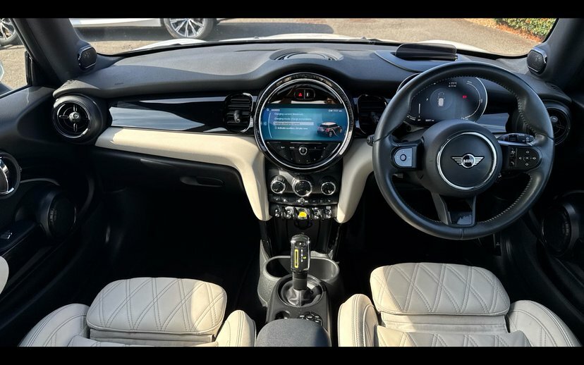 Mini Hatch Level 3 GD73AXX White #4