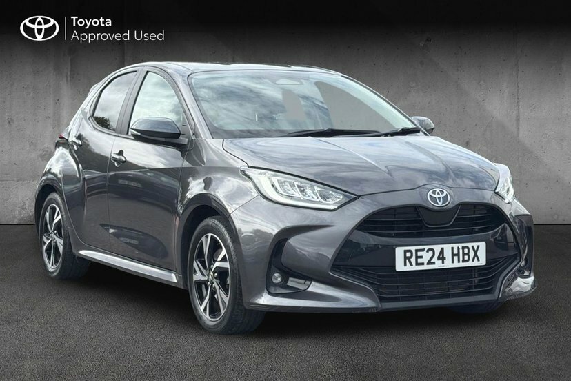 Toyota Yaris 1.5 Vvt-h Design Hatchback Hybrid E-cvt Grey