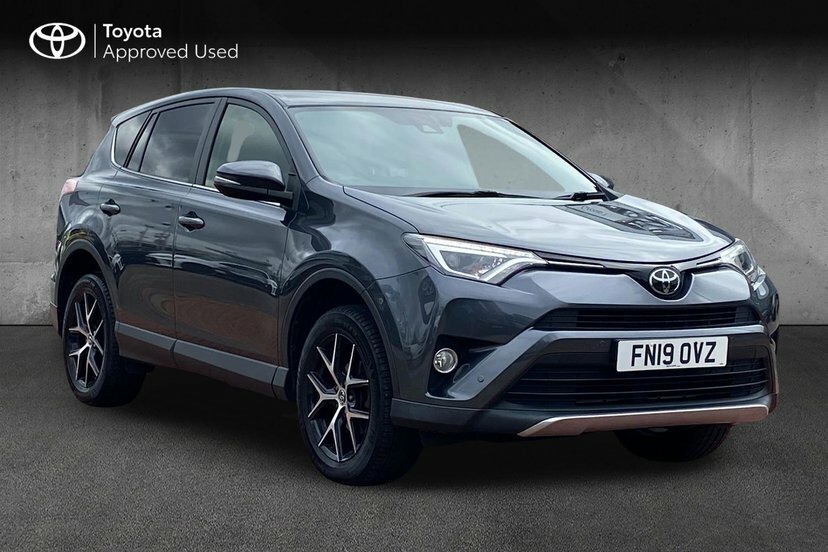 Toyota Rav 4 2.0 V-matic Design Suv Cvt 4Wd 151 Ps Grey