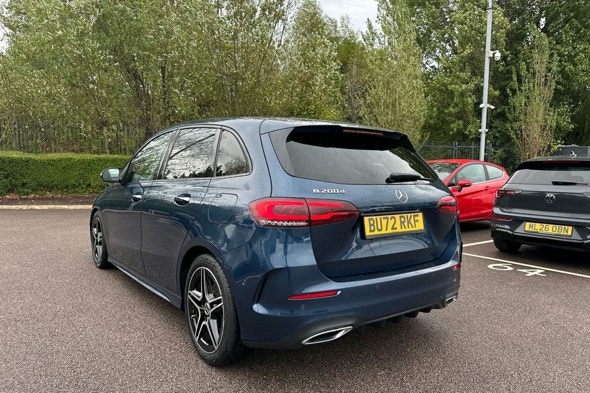 Mercedes-Benz B Class Hatchback Blue #19