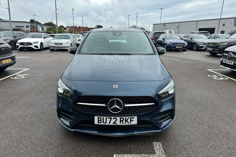 Mercedes-Benz B Class Hatchback Blue #13