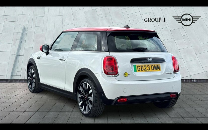 Mini Hatch Level 3 GD23OWM White #2