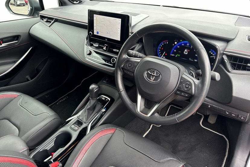 Toyota Corolla Hatchback Black #11