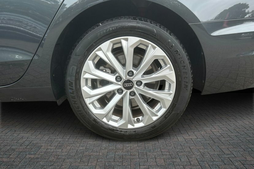 Audi A4 2.0 Tfsi 35 Technik Saloon S Tronic 15 Grey #5