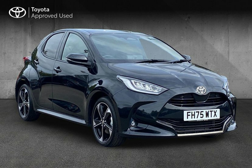 Toyota Yaris 1.5 Vvt-h Excel Hatchback Hybrid E-cvt Black