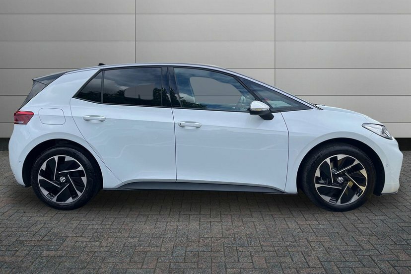 Volkswagen ID.3 Pure 52Kwh Match Hatchback 170 Black #4