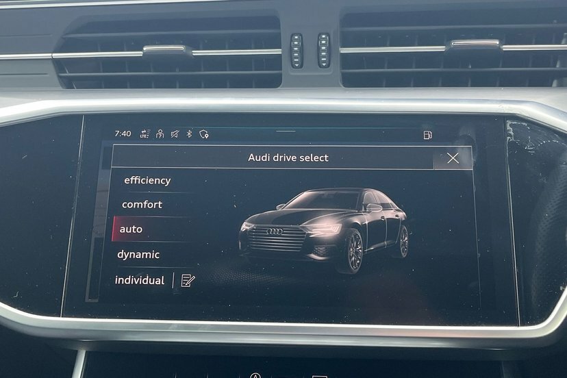 Audi A6 Saloon Black Edition Black #20
