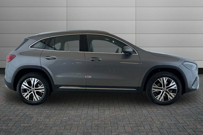 Mercedes-Benz GLA Class Gla200h Mhev Sport Executive Grey #3