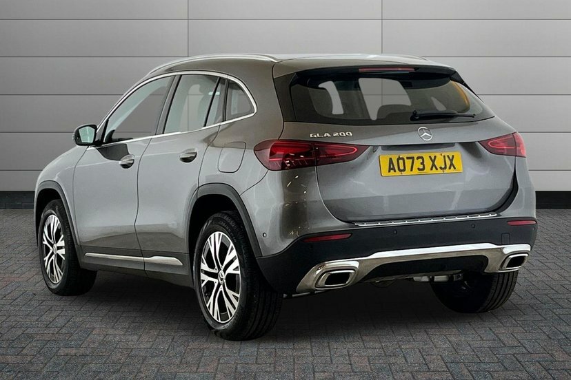 Mercedes-Benz GLA Class Gla200h Mhev Sport Executive Grey #2