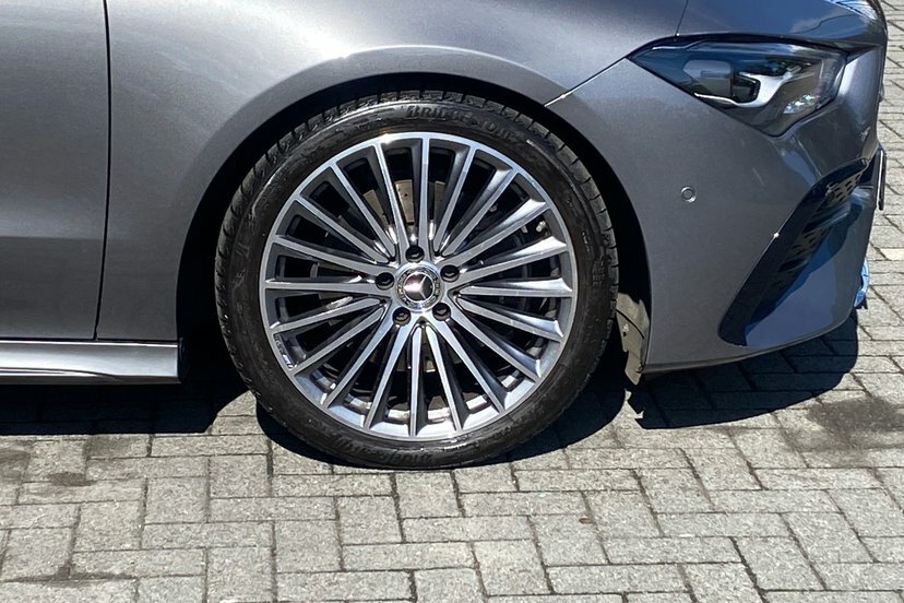 Mercedes-Benz CLA Class Cla220d Amg Line Premium Shooting Brake Grey #4