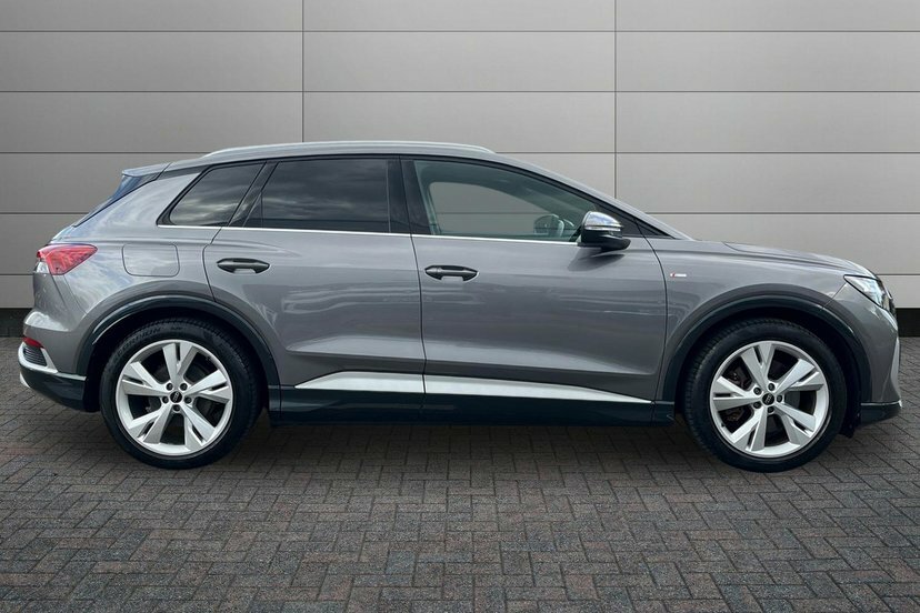 Audi Q4 E Tron 40 S Line Suv 82Kwh 204 Ps Grey #4