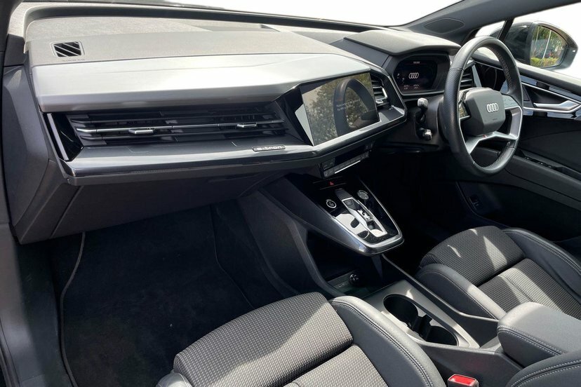 Audi Q4 E Tron 40 S Line Sportback 82Kwh 204 P Black #2