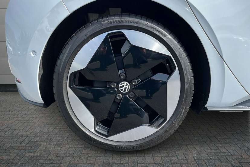 Volkswagen ID.3 Pro S 79Kwh Match Hatchback 204 Black #5