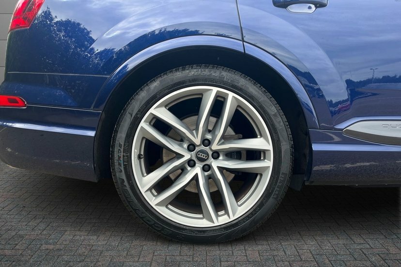 Audi Q7 3.0 Tdi V6 50 Black Edition Suv Tiptron Blue #5